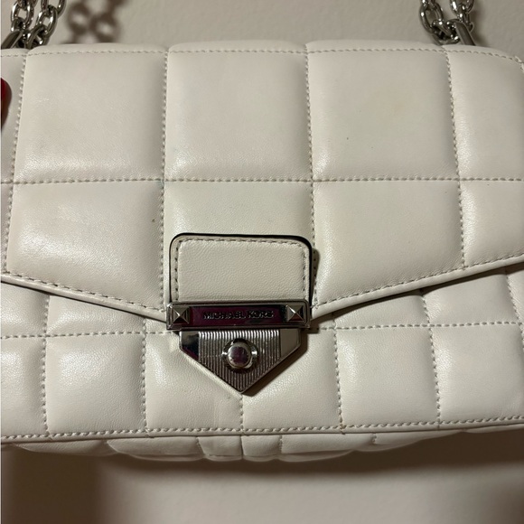 Michael Kors Large SoHo White Quilted Leather Crossbody Bag - Picture 3 of 16